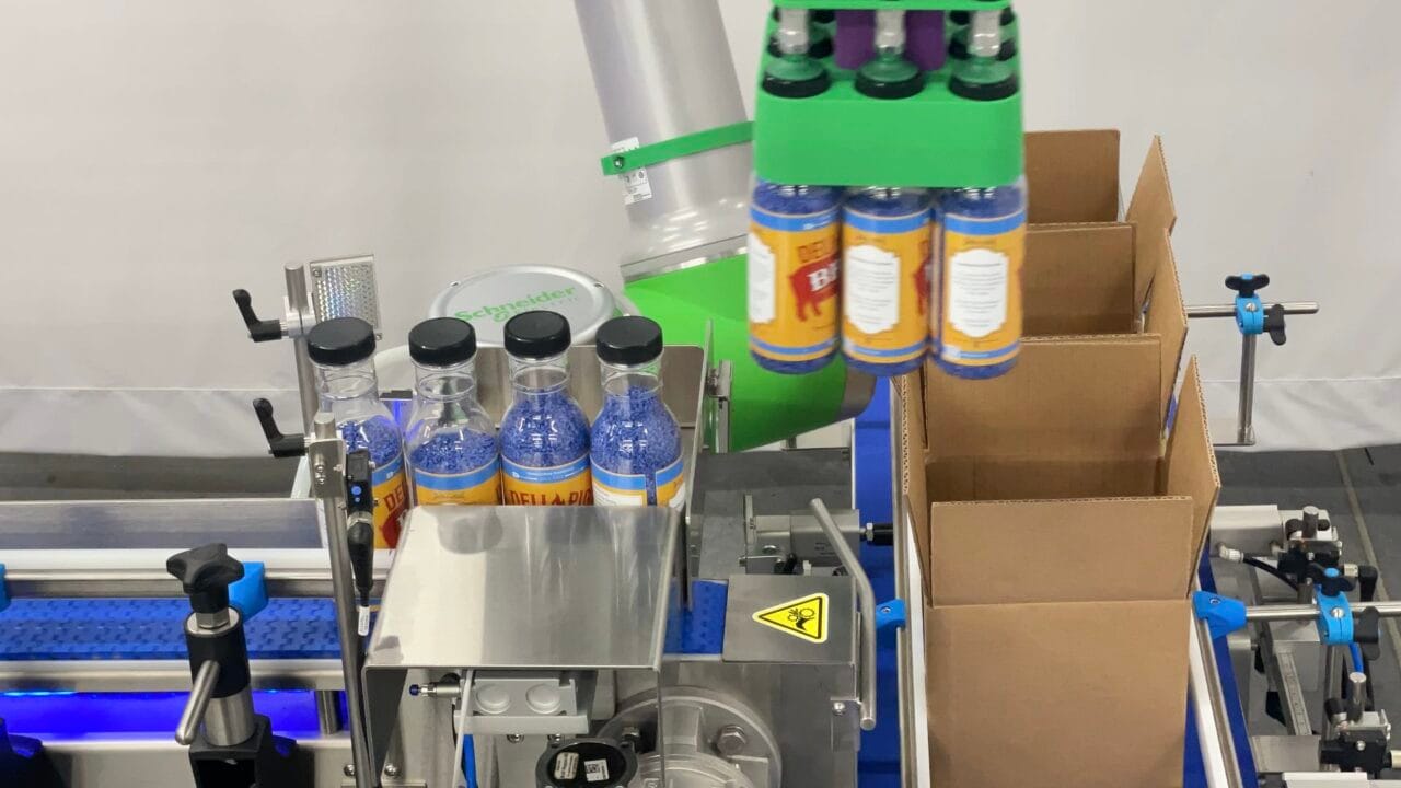 High-Performance Tables and Conveyors For Accurate Bottle Handling